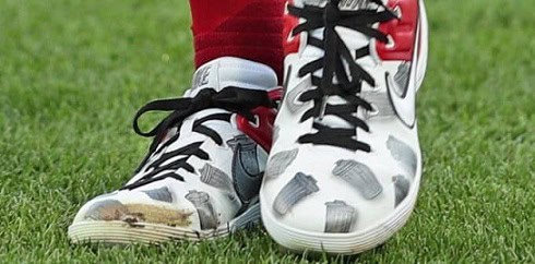 Bauer Trash Clan Cleats - Sports Brackets Trevor Bauer News