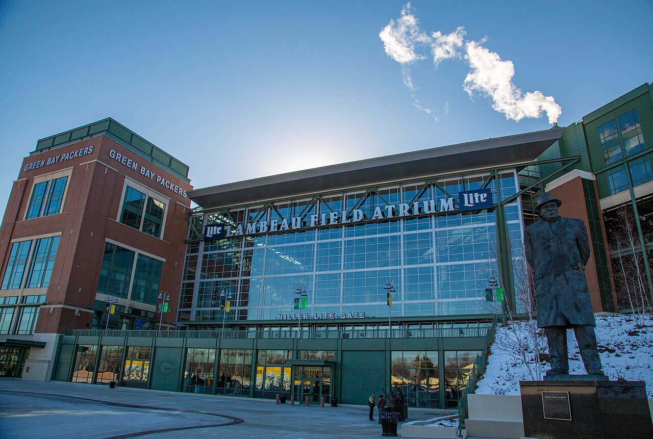 Lambeau Field exterior